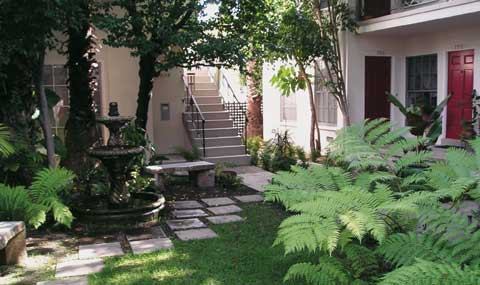 In Los Angeles, exterior improvements played a major role in Sebren Development's renovation of an 18-unit rental building not far from Grauman's Chinese Theatre.