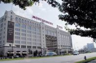 Formerly a Montgomery Ward store and warehouse when it was built in 1928, the eight-story Montgomery Plaza building was coverted into condominiums as part of a larger project to redevelop a 46-acre site.