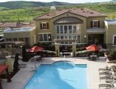 Mill Creek in San Ramon, Calif., is typical of the high-barrier, luxury properties attracting buyers like UDR.