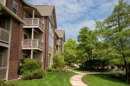 The Lakes of Schaumburg in Schaumburg, Illinois, is part of a three-property portfolio in the Chicago suburbs acquired by Morgan Properties.