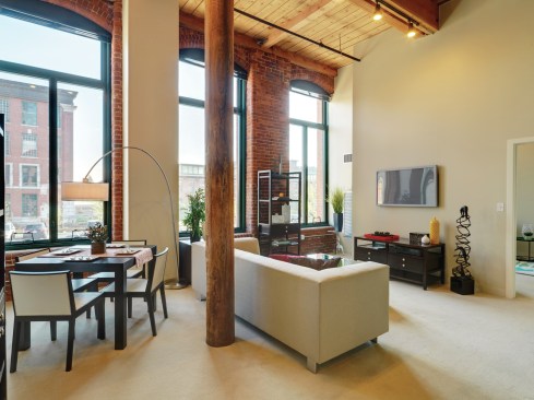 2016 MFE AwardsAdaptive Reuse: GrandLoft Five50The Architectural Team, Inc.