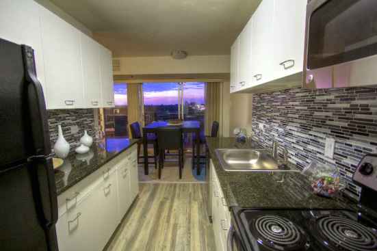 The Wellshire - Patfhinder Partners, LLC: Merit Winner/Apartment Renovation