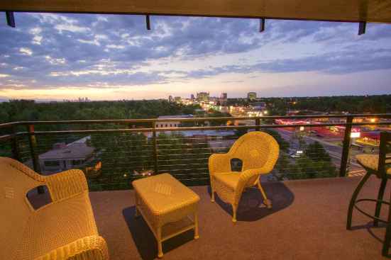 The Wellshire - Patfhinder Partners, LLC: Merit Winner/Apartment Renovation